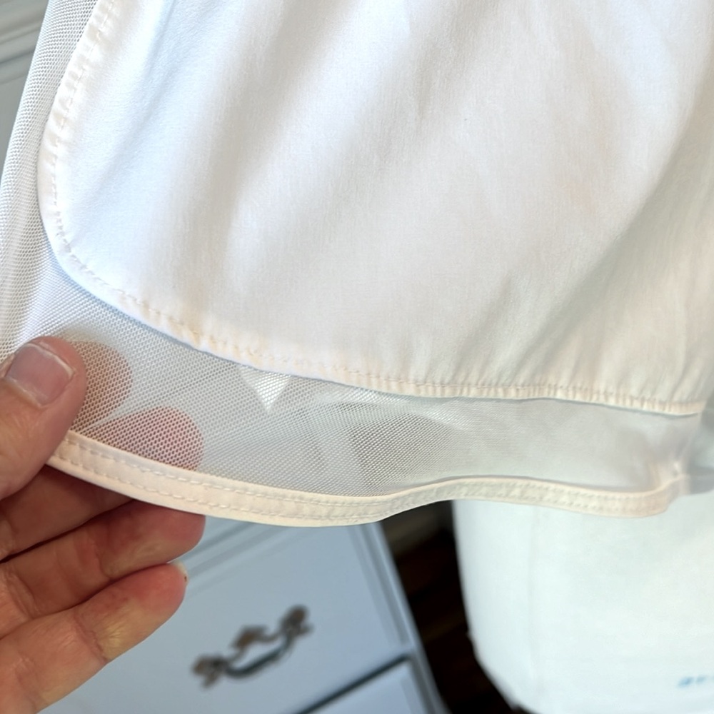 White Athletic Shorts Womens Small - Picture 3 of 10
